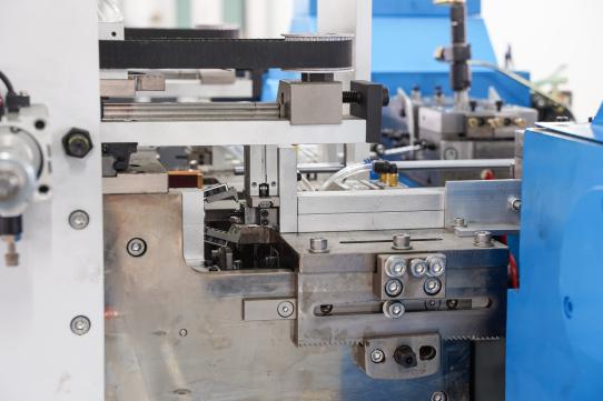 PRY-450A Paper Bag Rope Insertion Machine 8