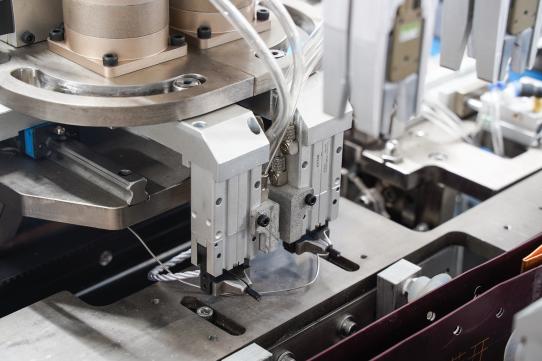 PRY-450A Paper Bag Rope Insertion Machine 9