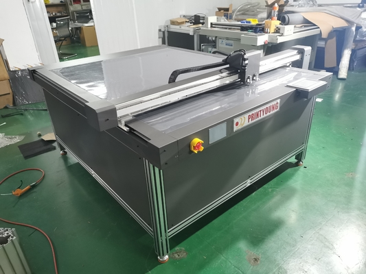 Automatic Digital Paper Box Sample Cutting Machine For Manufacturing Plant